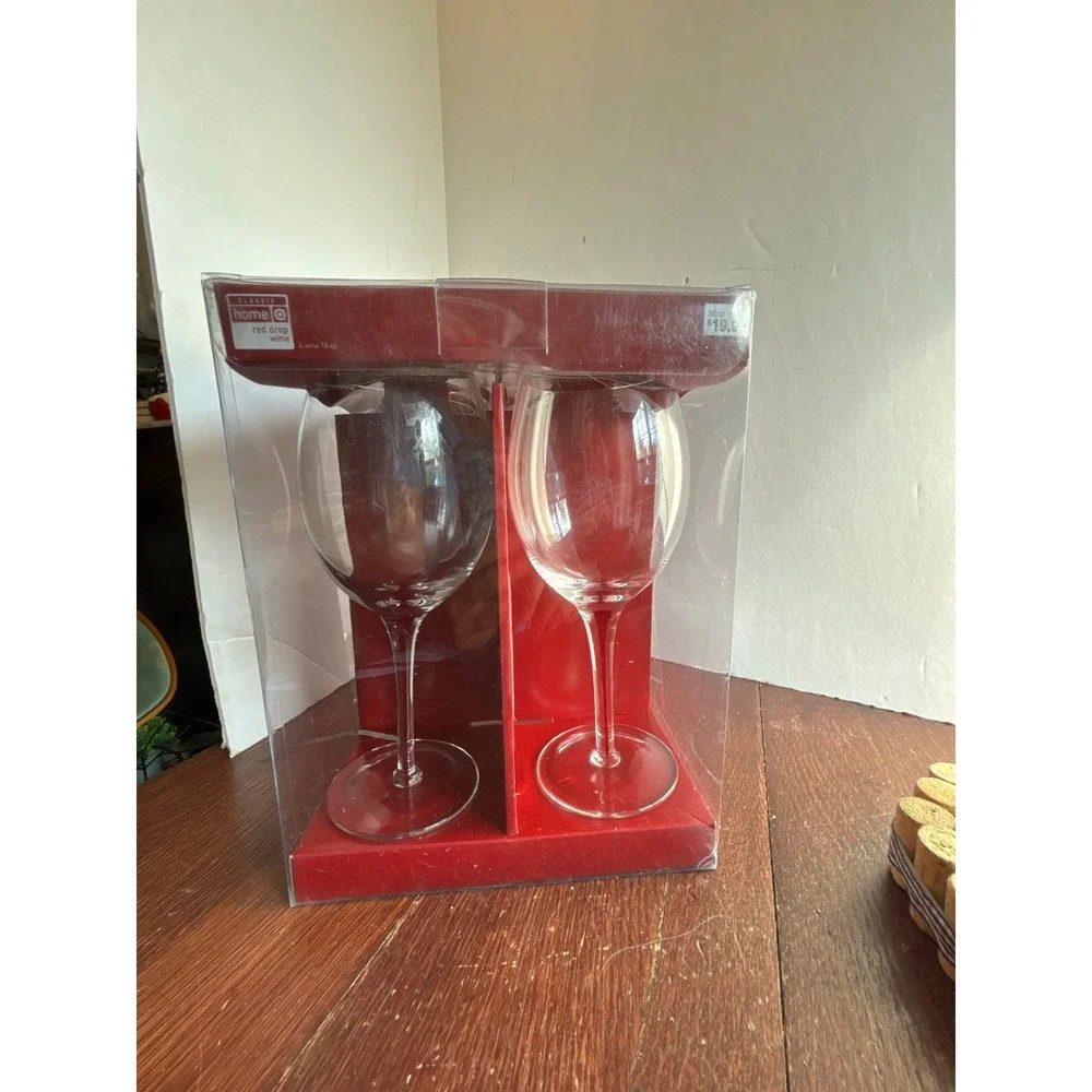 Home Classic Red Drop Wine Glasses Set of 4 Clear with Red Stem 18 oz 55432